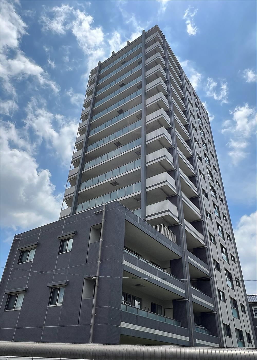 3LDK apartment in Minami Ward, Sagamihara, Kanagawa - Photo 1