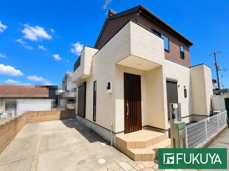 4LDK house in Himeji, Hyogo - Photo 1