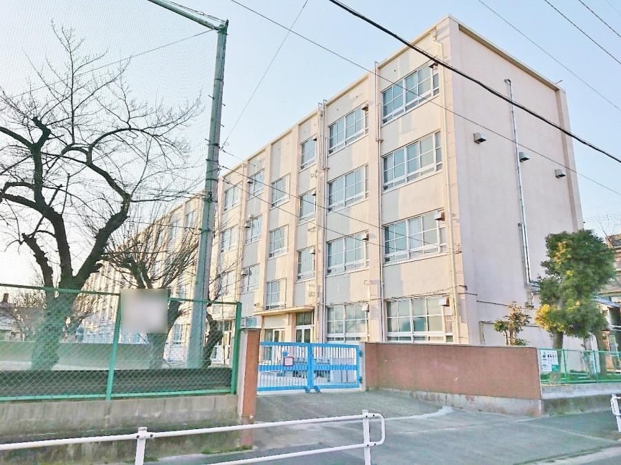 4LDK apartment in Minato Ward, Nagoya, Aichi - Photo 1