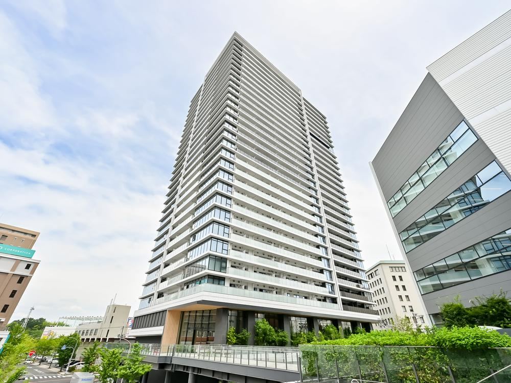 3LDK apartment in Mino, Osaka - Photo 1