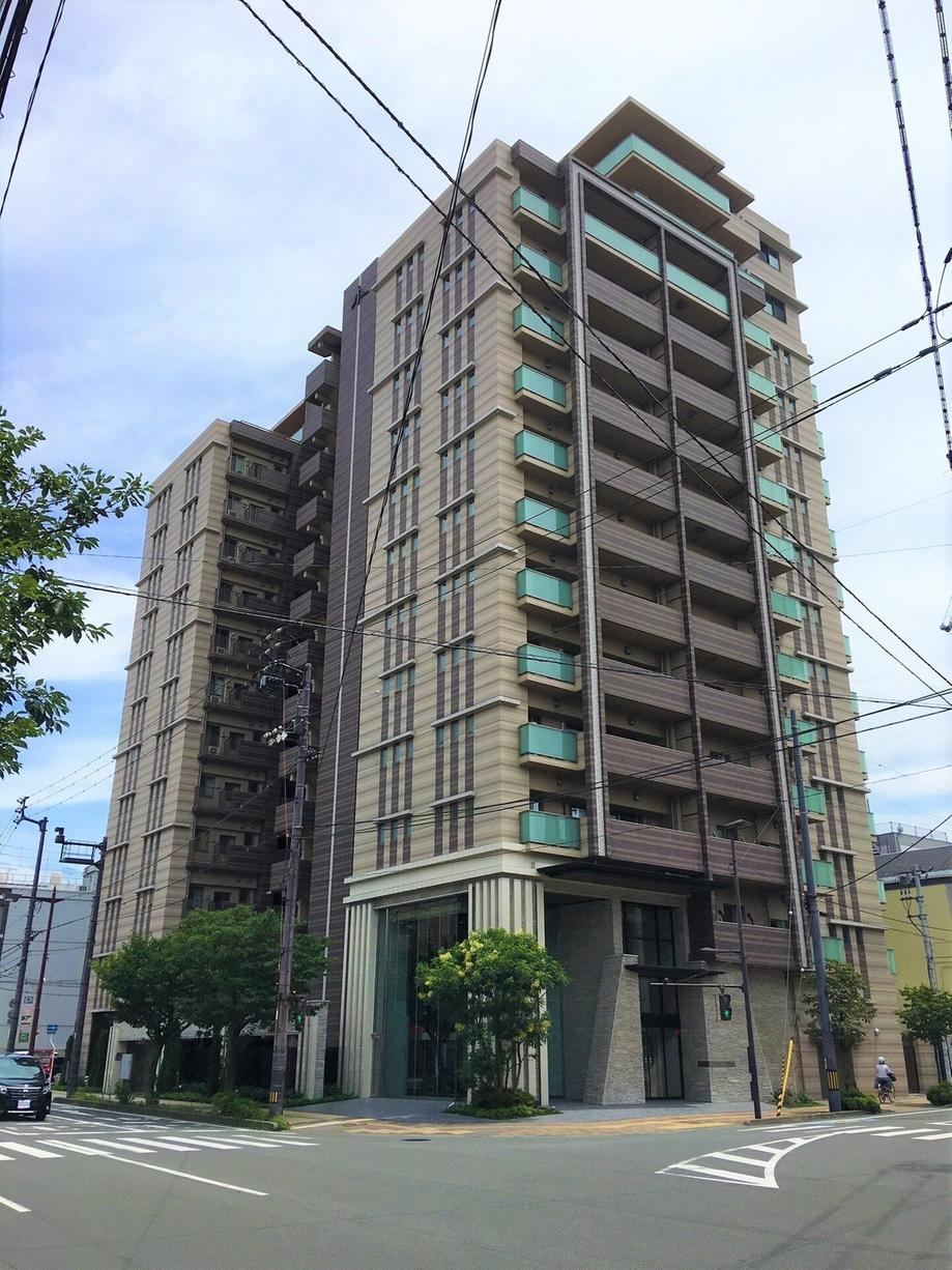 2LDK apartment in Matsuyama, Ehime - Photo 1