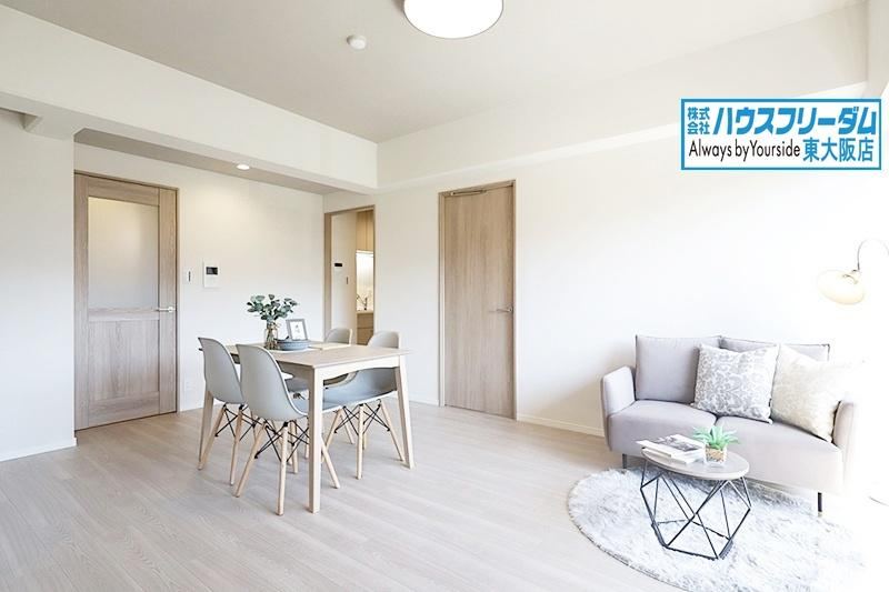 3LDK apartment in Higashiosaka, Osaka - Photo 1