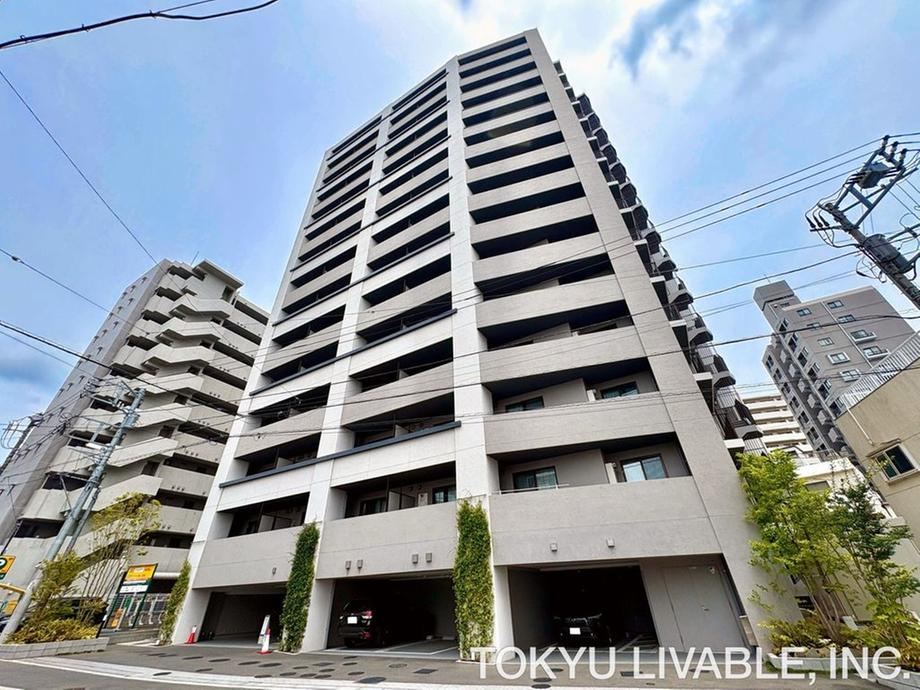 2LDK+S apartment in Fujisawa, Kanagawa - Photo 1