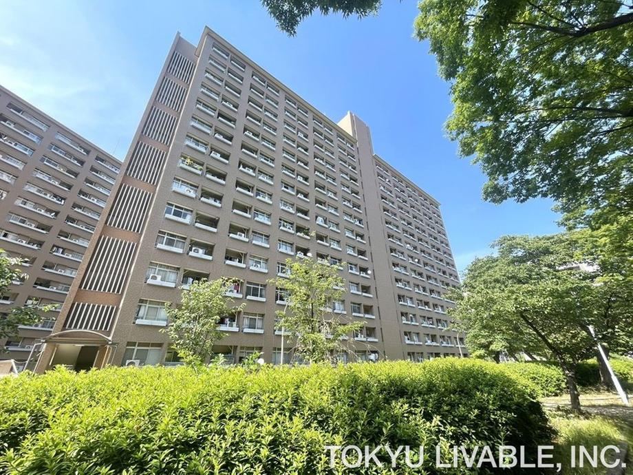 2LDK apartment in Kita Ward, Osaka - Photo 1