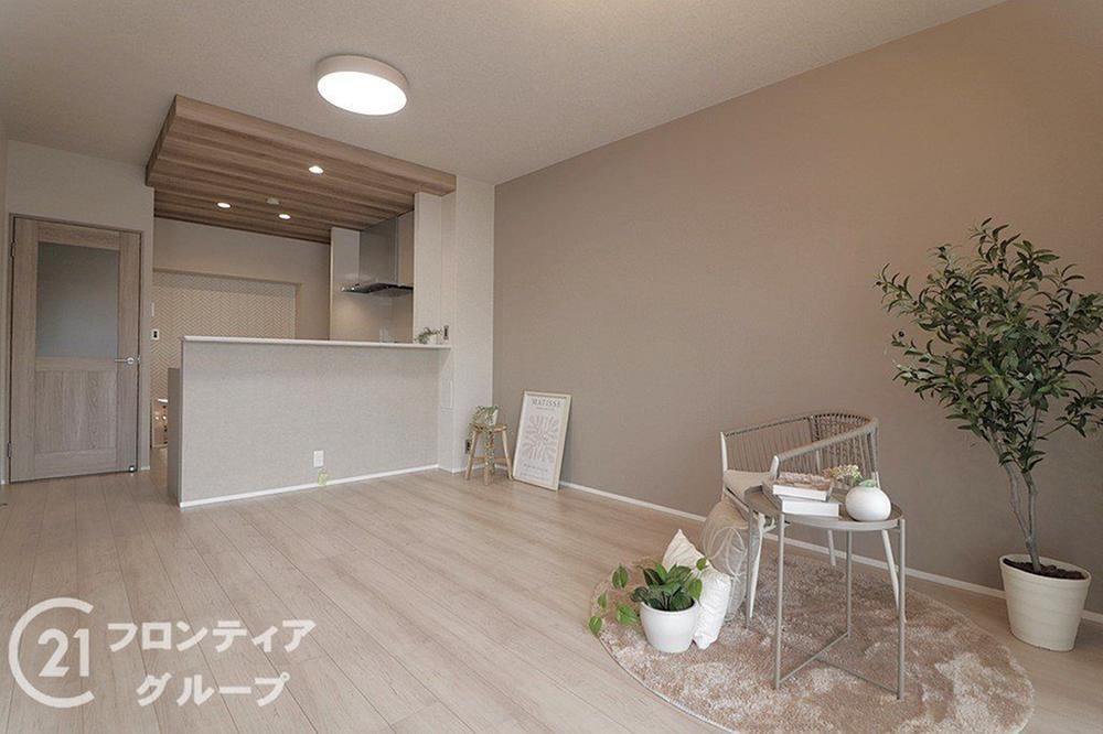 3LDK apartment in Higashiyodogawa Ward, Osaka - Photo 1