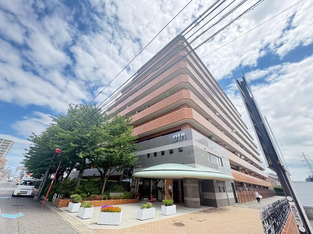 2LDK apartment in Chuo Ward, Niigata - Photo 1