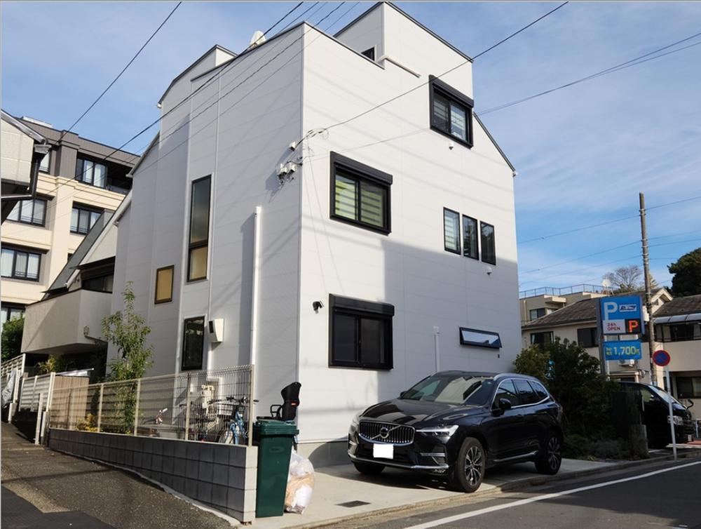 2LDK+3S house in Setagaya Ward, Tokyo - Photo 1