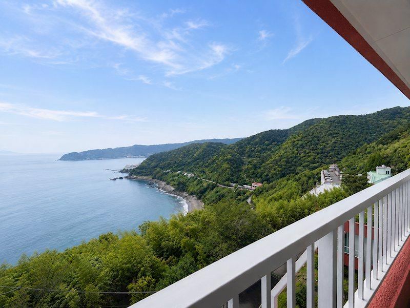 studio apartment in Atami, Shizuoka - Photo 1