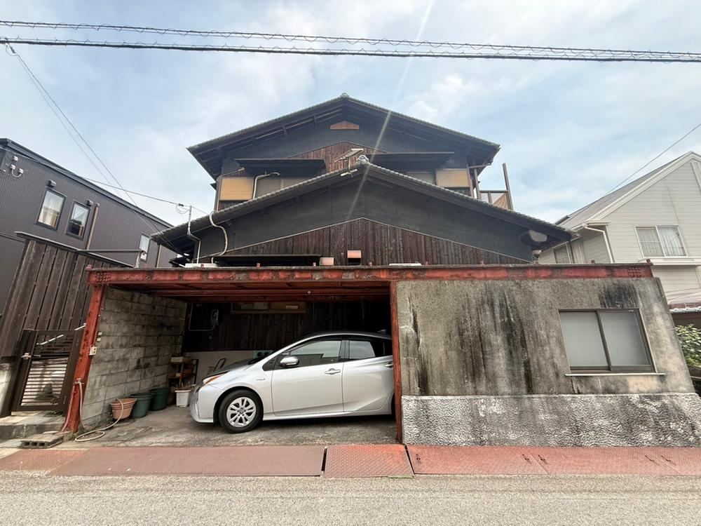 7DK house in Kurashiki, Okayama - Photo 1