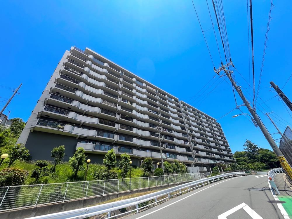 3LDK apartment in Akashi, Hyogo - Photo 1