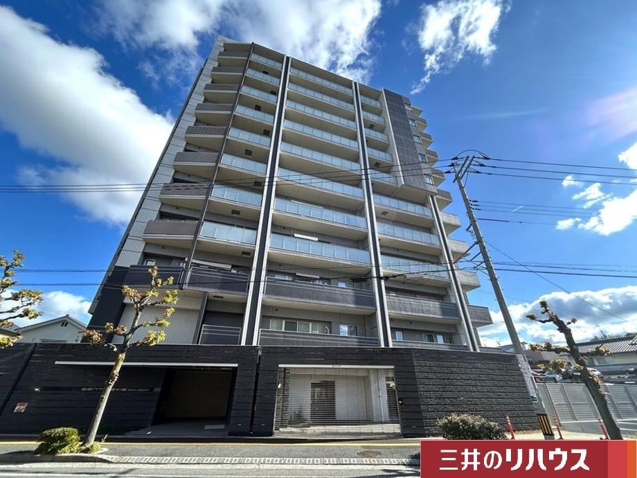 2LDK apartment in Fuchu, Aki District, Hiroshima - Photo 1