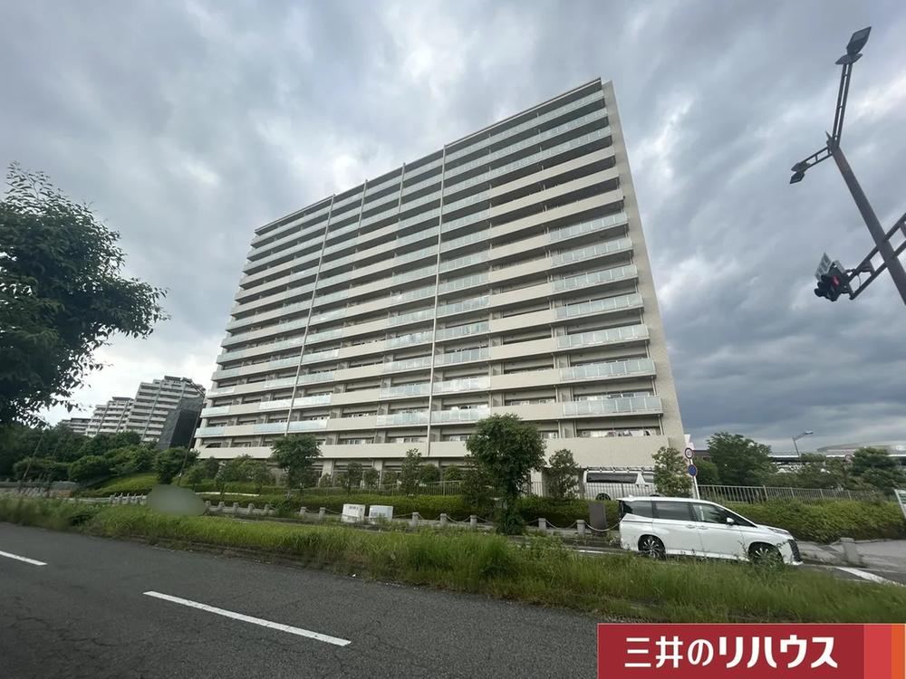3LDK apartment in Izumi, Osaka - Photo 1