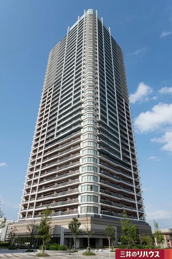 3LDK apartment in Mihama Ward, Chiba - Photo 1
