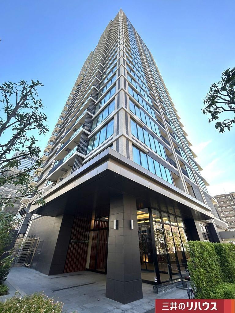 3LDK apartment in Kita Ward, Osaka - Photo 1