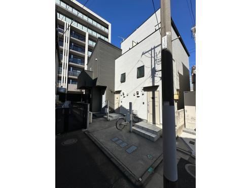 2LDK house in Katsushika Ward, Tokyo - Photo 1