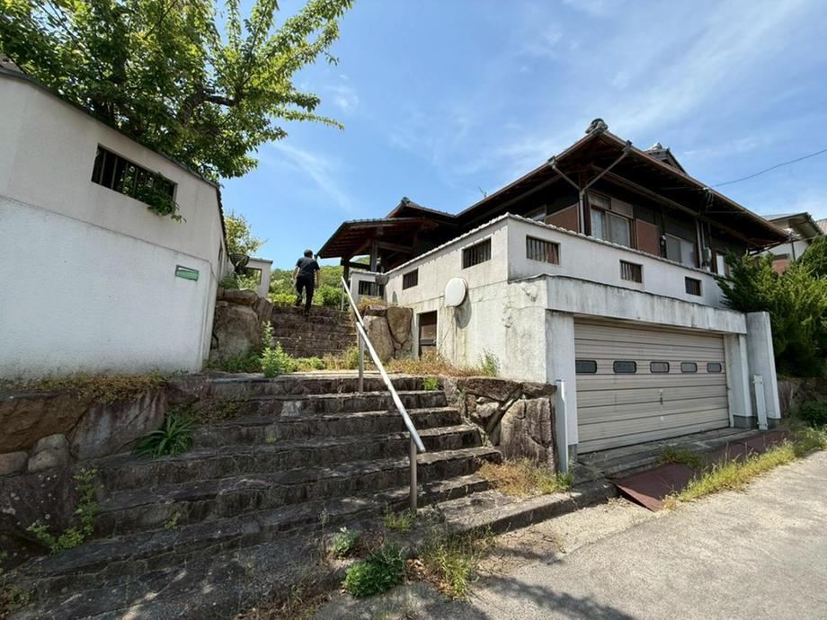 5LDK+S house in Takamatsu, Kagawa - Photo 1