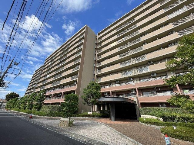 3LDK apartment in Kawaguchi, Saitama - Photo 1