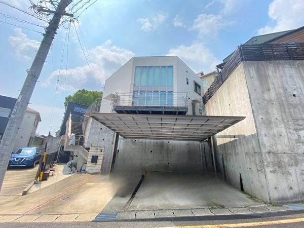 4LDK house in Handa, Aichi - Photo 1