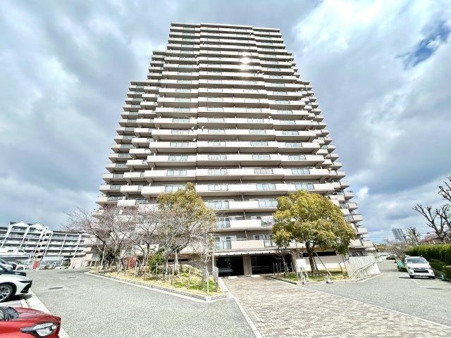3LDK+S apartment in Nishi Ward, Kobe, Hyogo - Photo 1