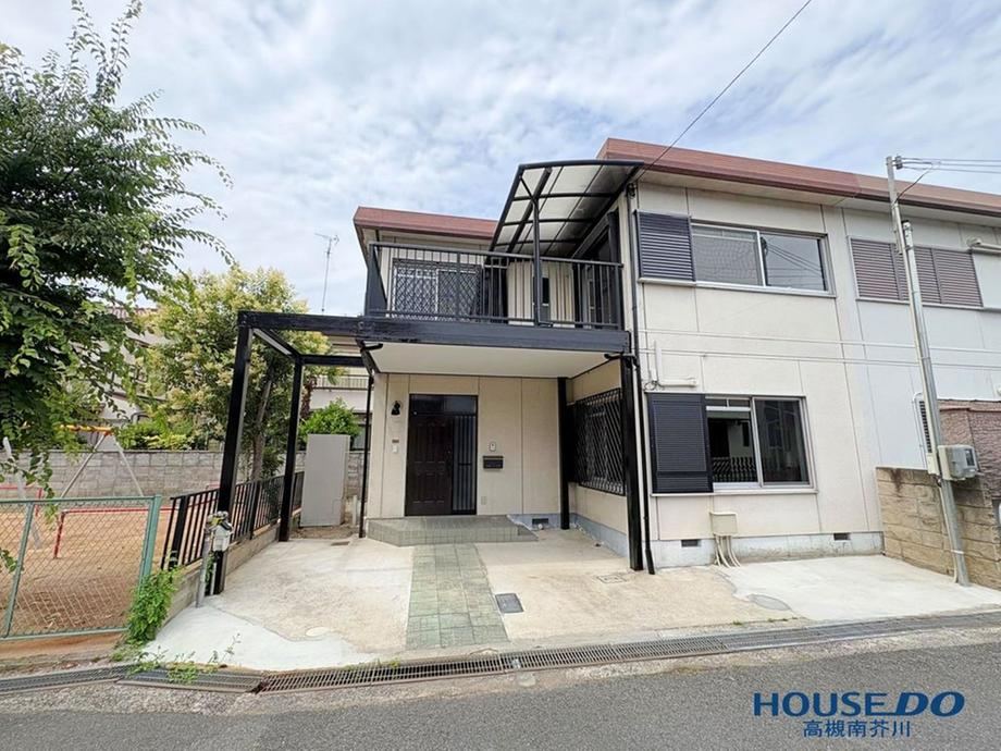 3LDK house in Takatsuki, Osaka - Photo 1