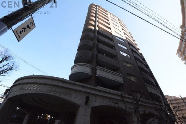 3LDK apartment in Takarazuka, Hyogo - Photo 1