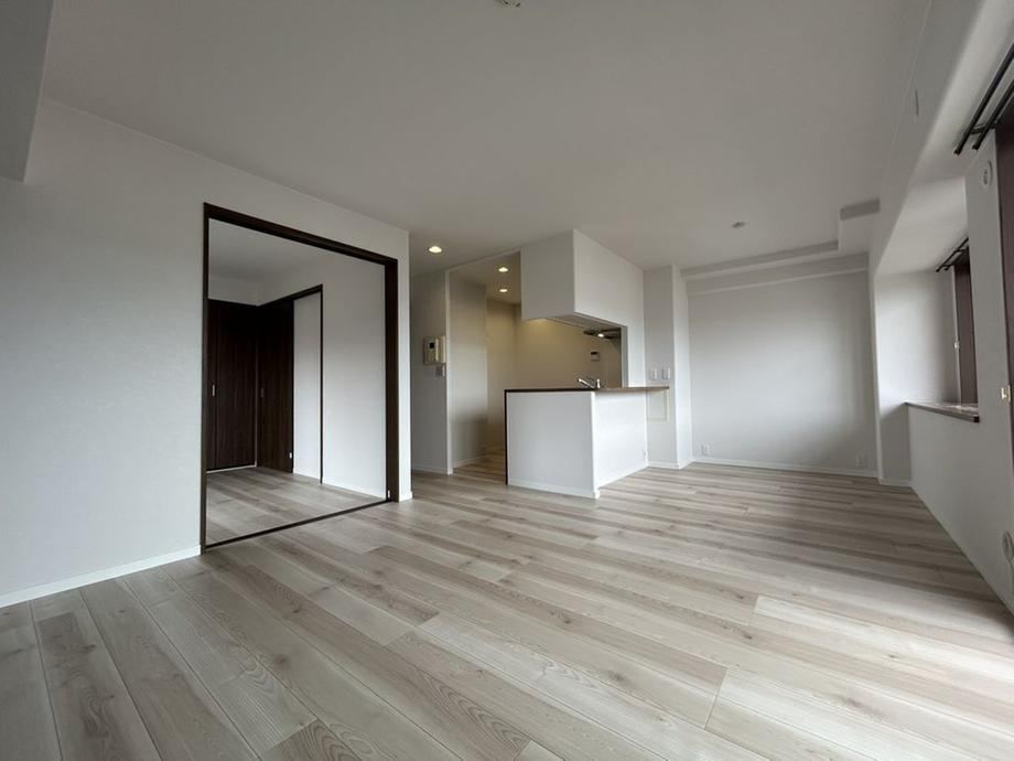 3LDK apartment in Yodogawa Ward, Osaka - Photo 1