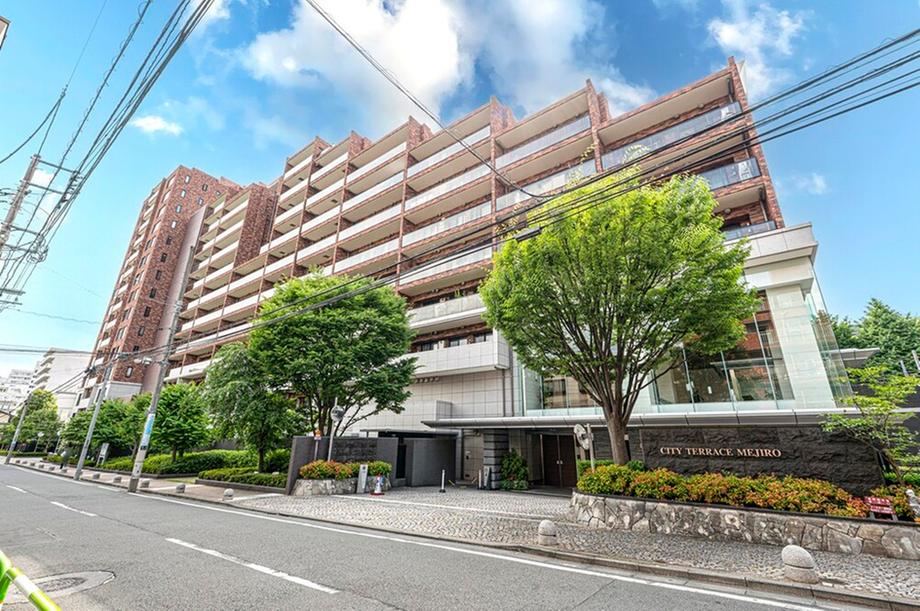3LDK apartment in Toshima Ward, Tokyo - Photo 1