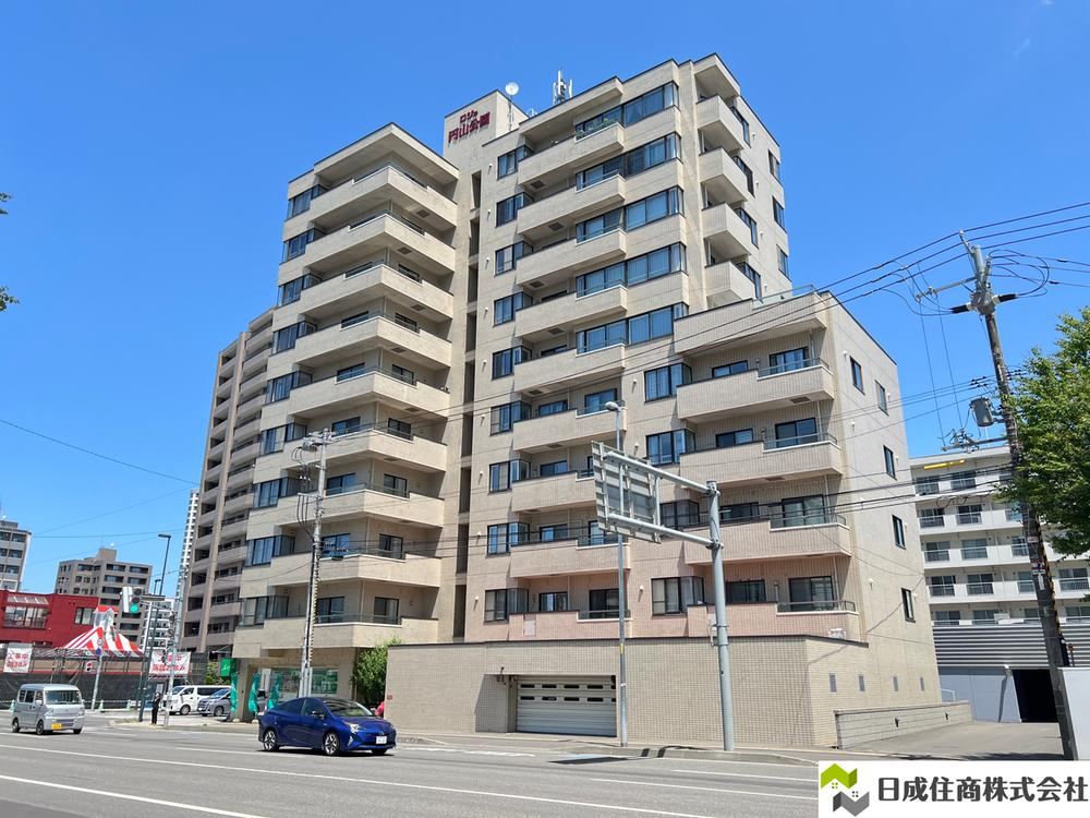 2LDK+S apartment in Chuo Ward, Sapporo, Hokkaido - Photo 1