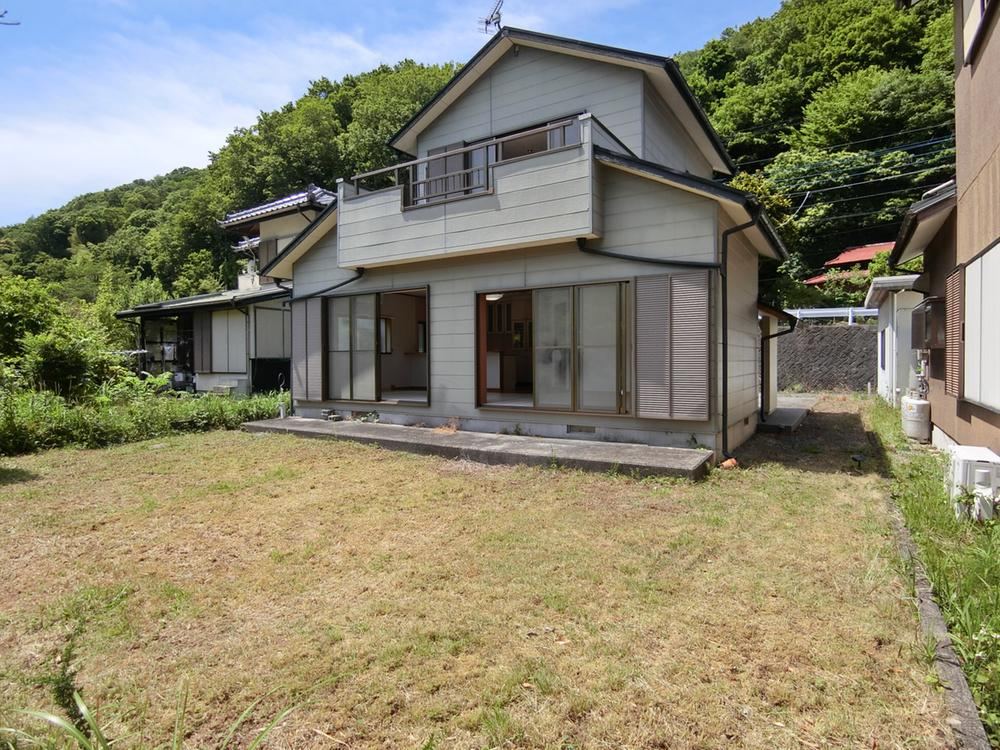 1LDK house in Izu, Shizuoka - Photo 1