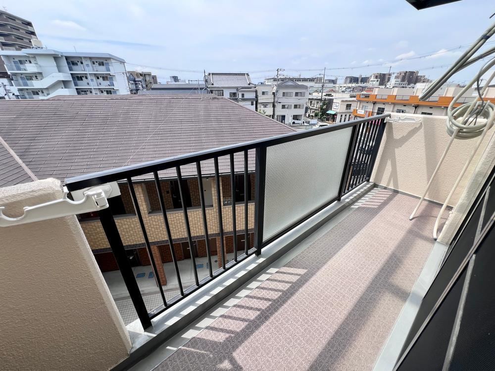 1LDK apartment in Yao, Osaka - Photo 1