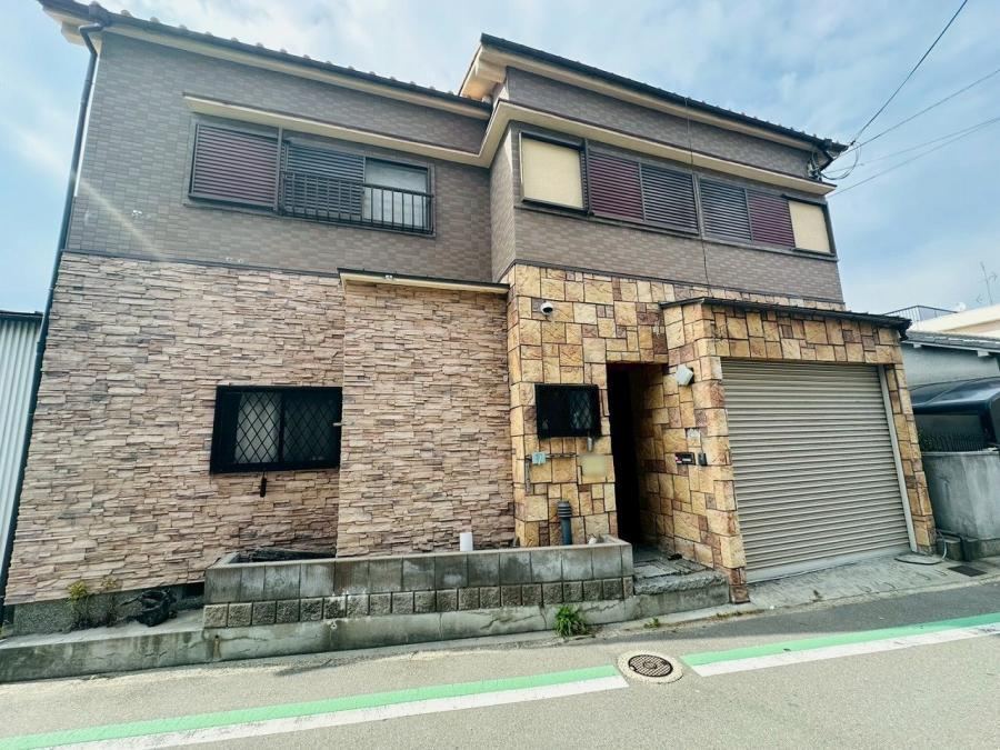 3DK house in Hirakata, Osaka - Photo 1