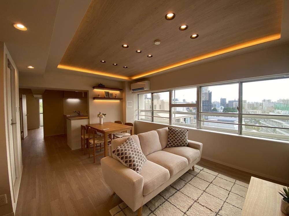 2LDK apartment in Meguro Ward, Tokyo - Photo 1