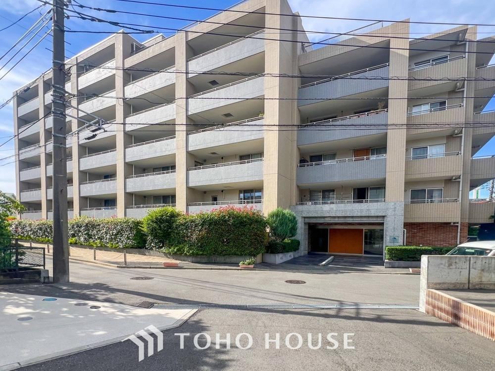 3LDK apartment in Konan Ward, Yokohama, Kanagawa - Photo 1