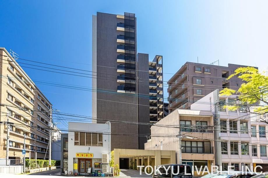2LDK apartment in Chuo Ward, Fukuoka - Photo 1