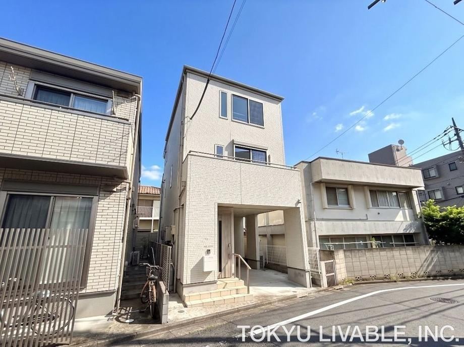 1LDK house in Nerima Ward, Tokyo - Photo 1