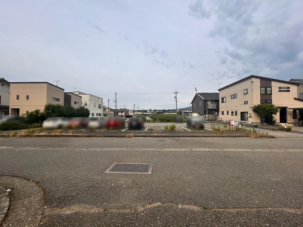 169 m² land in Kanazawa, Ishikawa - Photo 1