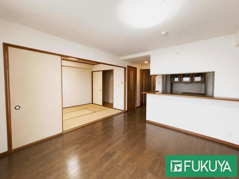 3LDK+S apartment in Himeji, Hyogo - Photo 1
