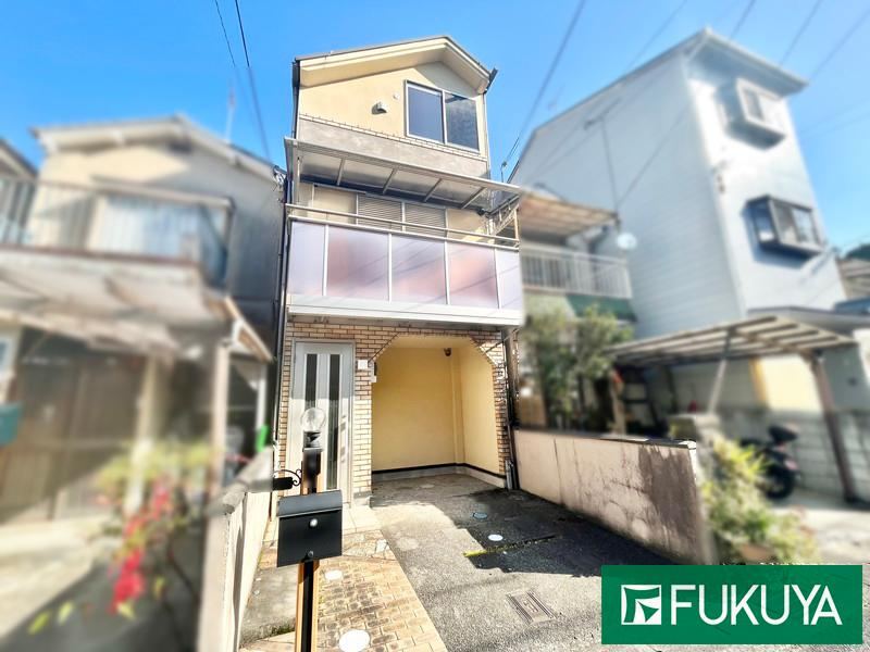 3LDK house in Yamashina Ward, Kyoto - Photo 1