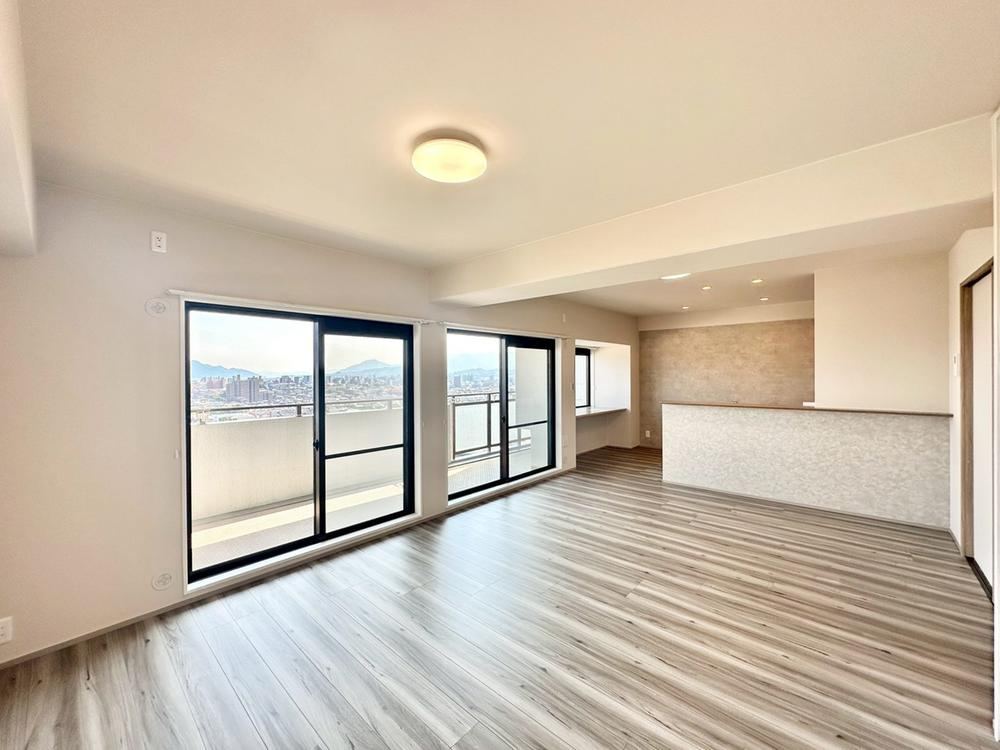 3LDK apartment in Saeki Ward, Hiroshima - Photo 1