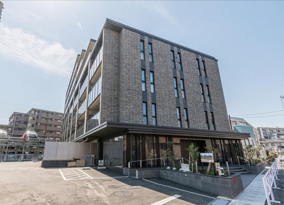 2LDK+S apartment in Toda, Saitama - Photo 1