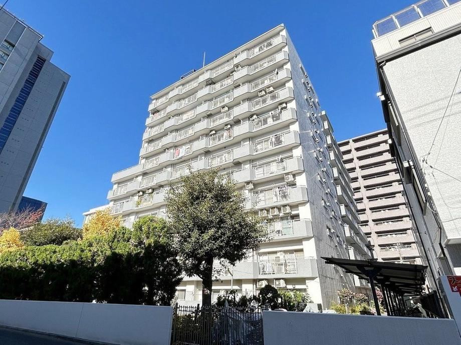 3LDK apartment in Koto Ward, Tokyo - Photo 1