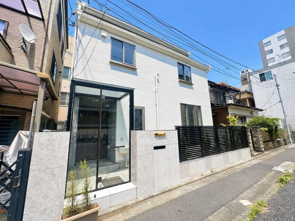 5DK house in Katsushika Ward, Tokyo - Photo 1