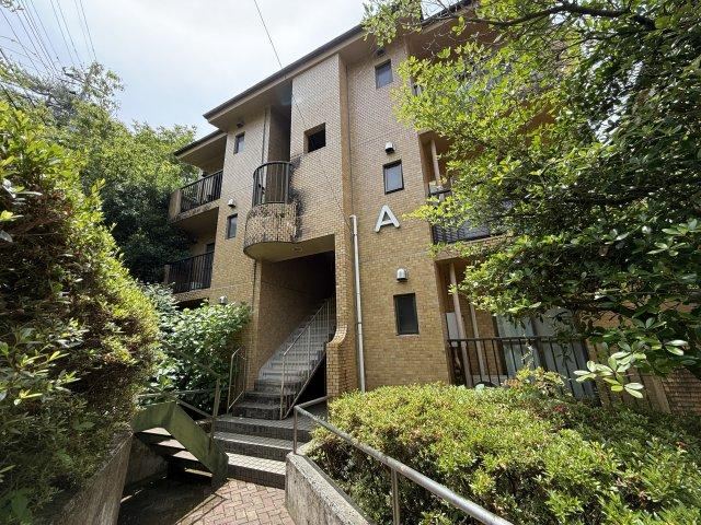 2LDK apartment in Kofu, Yamanashi - Photo 1