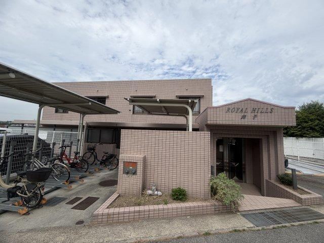 4LDK apartment in Tarumi Ward, Kobe, Hyogo - Photo 1