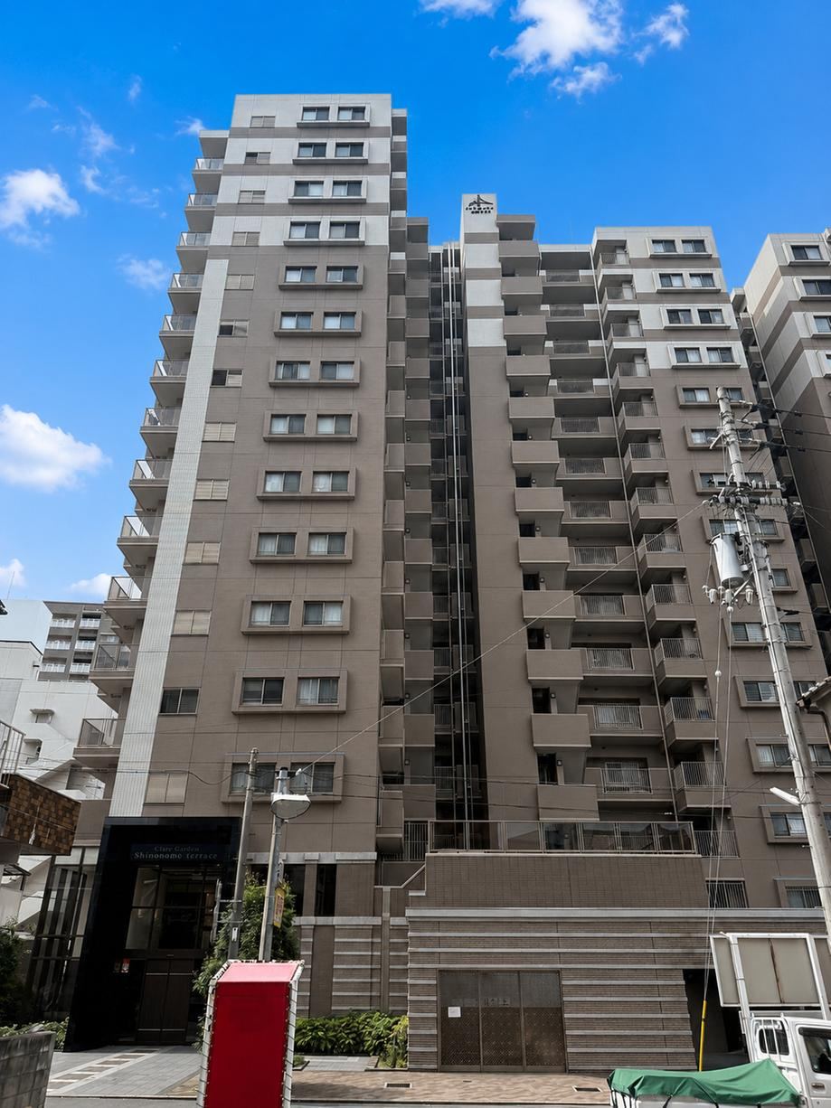 3LDK apartment in Matsuyama, Ehime - Photo 1