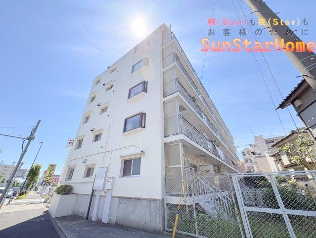 2LDK+S apartment in Ome, Tokyo - Photo 1