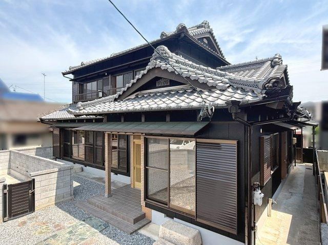 6LDK house in Tsu, Mie - Photo 1