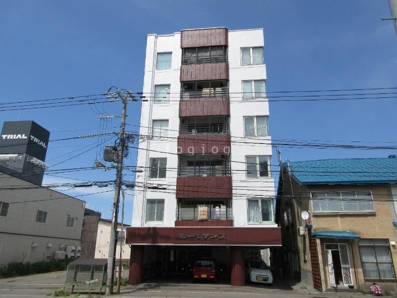 3LDK apartment in Asahikawa, Hokkaido - Photo 1