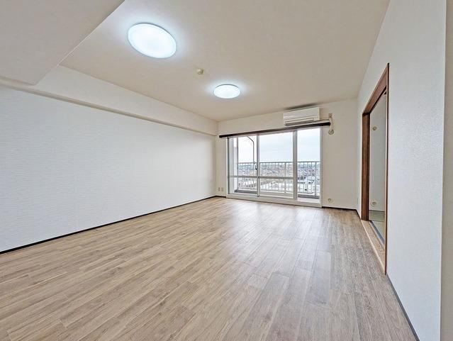 3LDK apartment in Kitamoto, Saitama - Photo 1