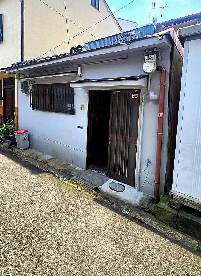 2K house in Ino Ward, Osaka - Photo 1